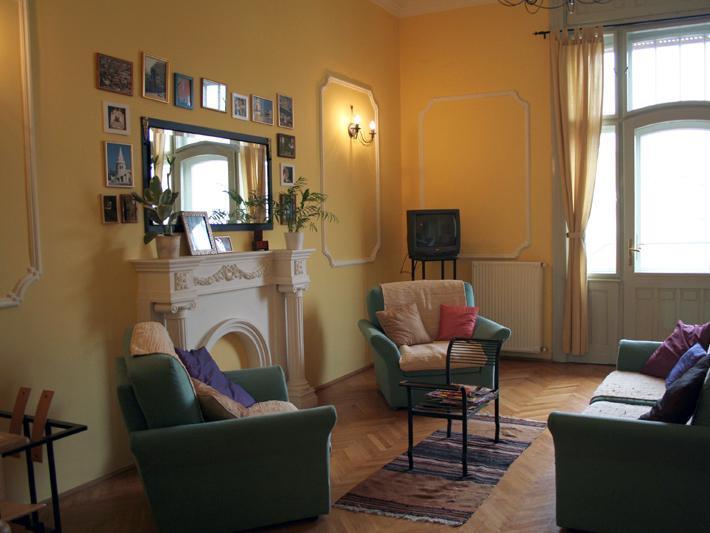 Downtown Oasis Hostel Budapest Exterior photo